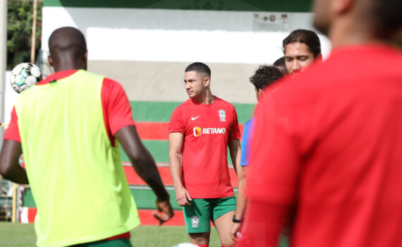 Futebol Clube Barreirense - Amir Abedz, guarda-redes do