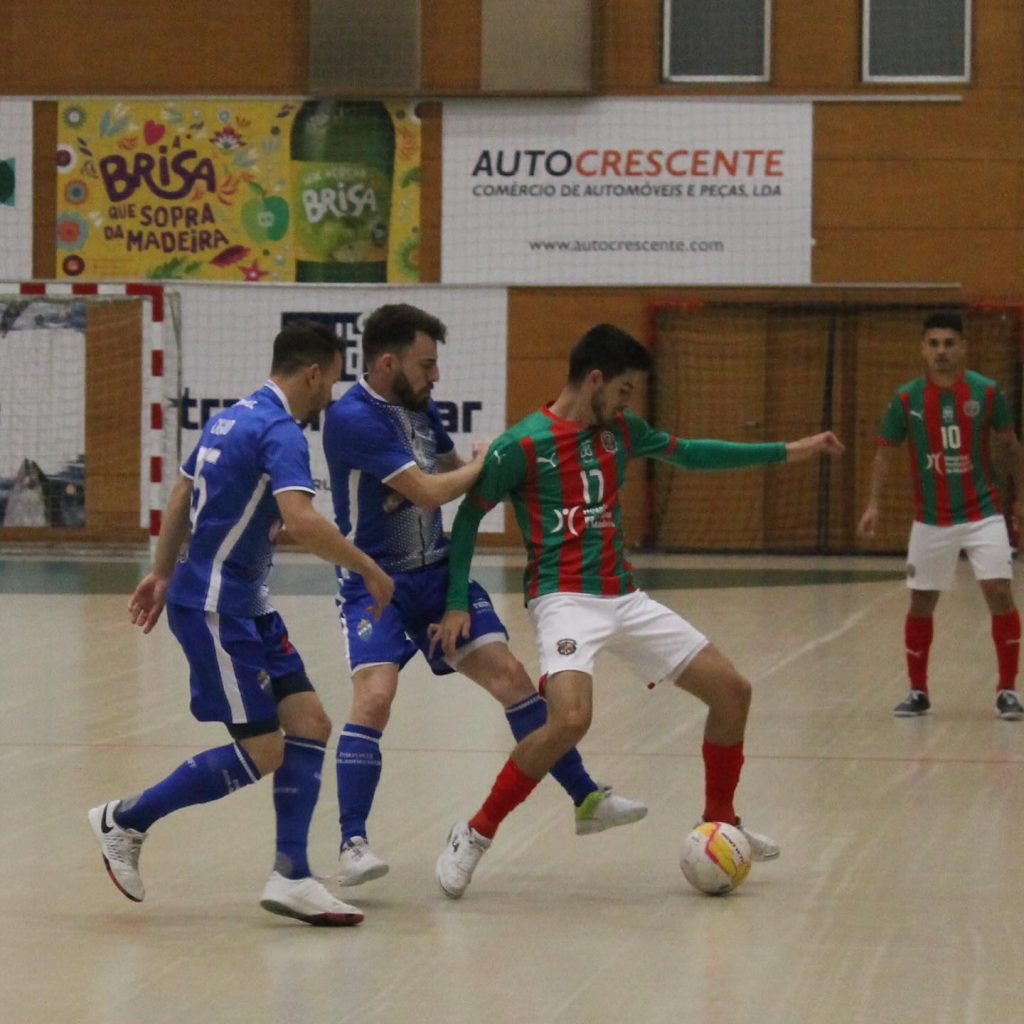 Futsal: Empate em duelo caseiro