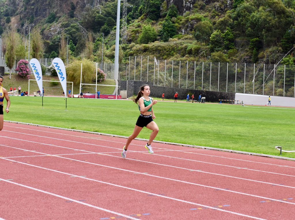 Atletismo: Cristina Neves volta a fazer mínimos