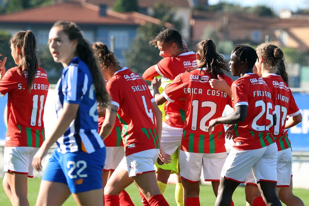Futebol Feminino segue em frente na prova rainha