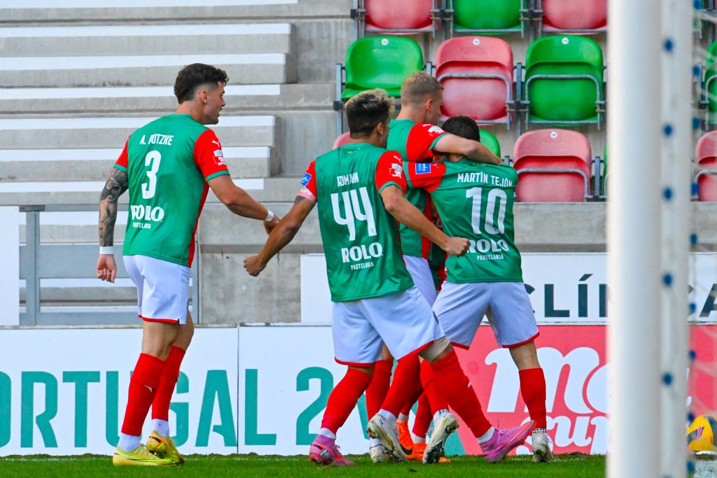 Vitória diante do Penafiel coloca Marítimo na liderança