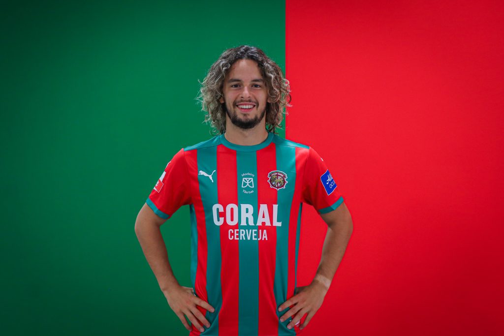 Martim Tavares emprestado ao Racing Ferrol