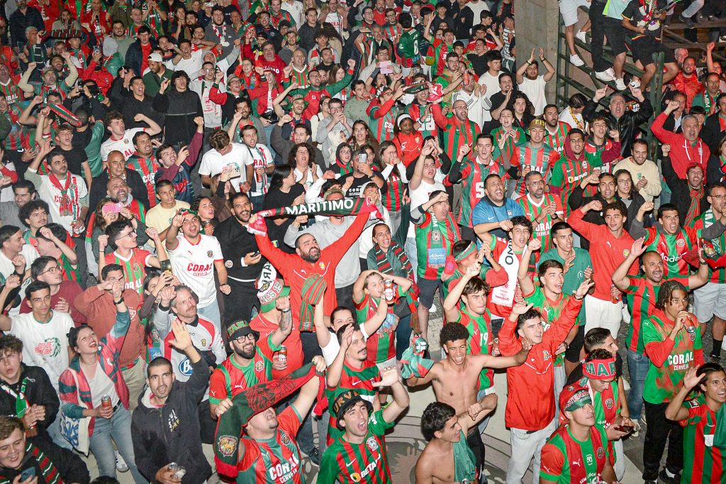 Caldeirão com lotação esgotada no CS Marítimo – Leixões SC